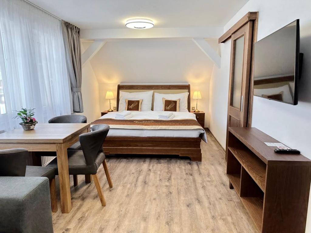 Comfort Quadruple Room,1480486322:JPEG